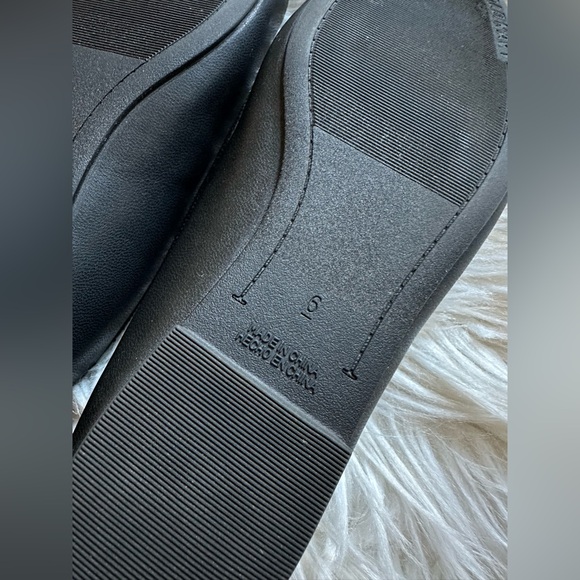 Old Navy Mary Jane flats - Picture 9 of 10